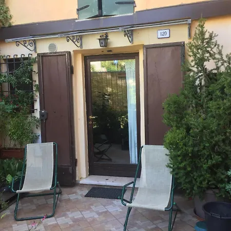 לינה וארוחת בוקר Monte Donato 3*